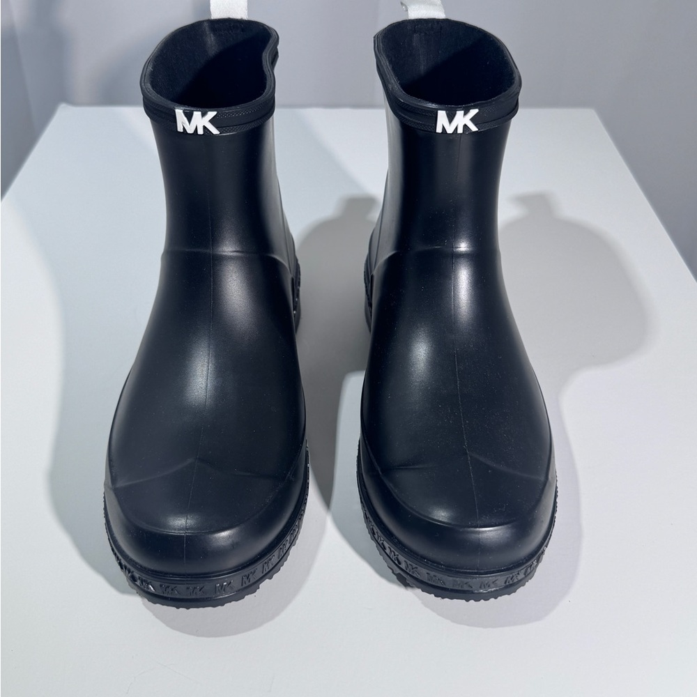 MICHAEL Michael Kors MAC Rain Booties – Waterproof Black Designer Boots - Picture 3 of 11